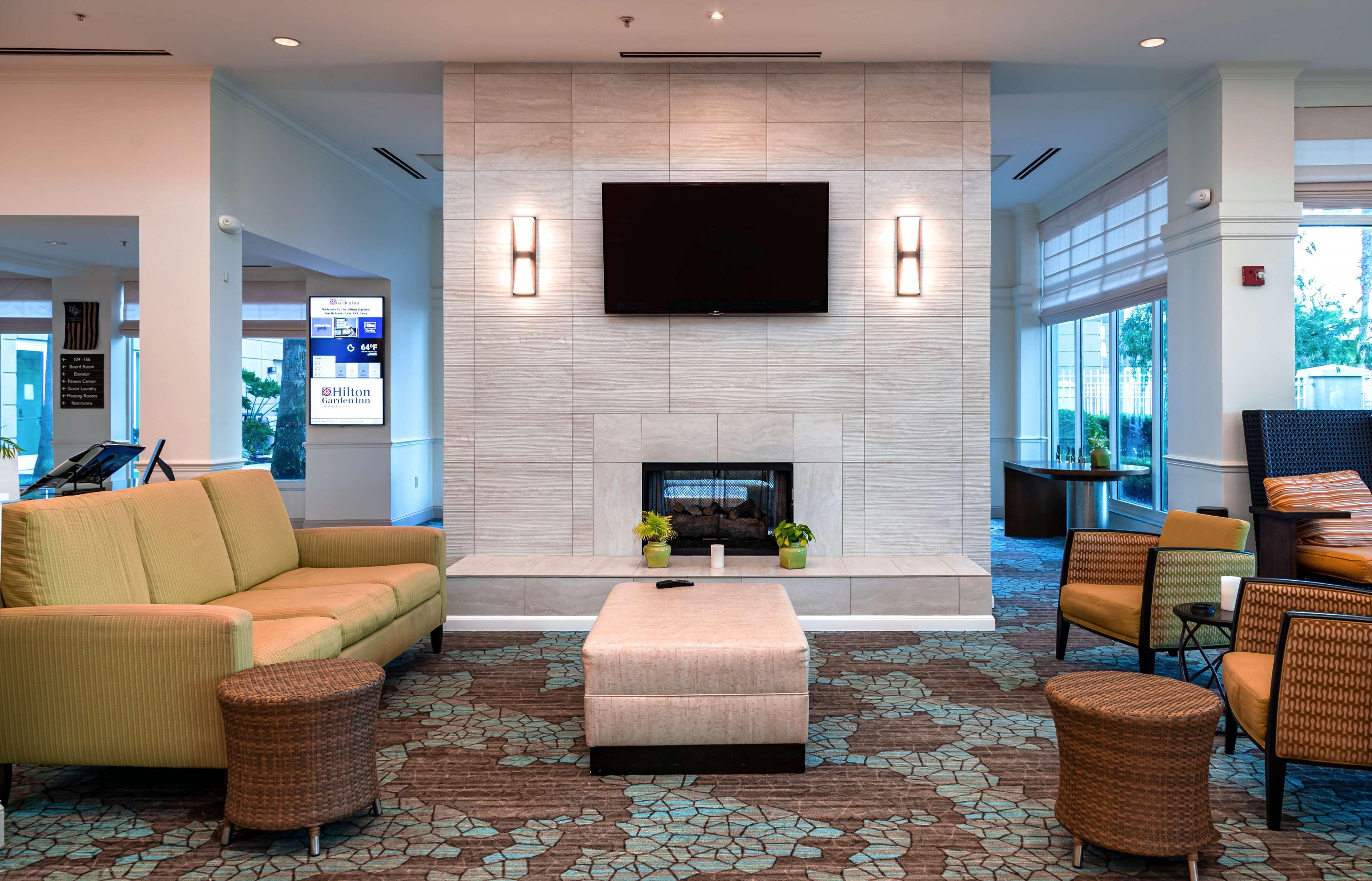 Hilton Garden Inn Orlando East - Ucf Area Alafaya Bagian luar foto