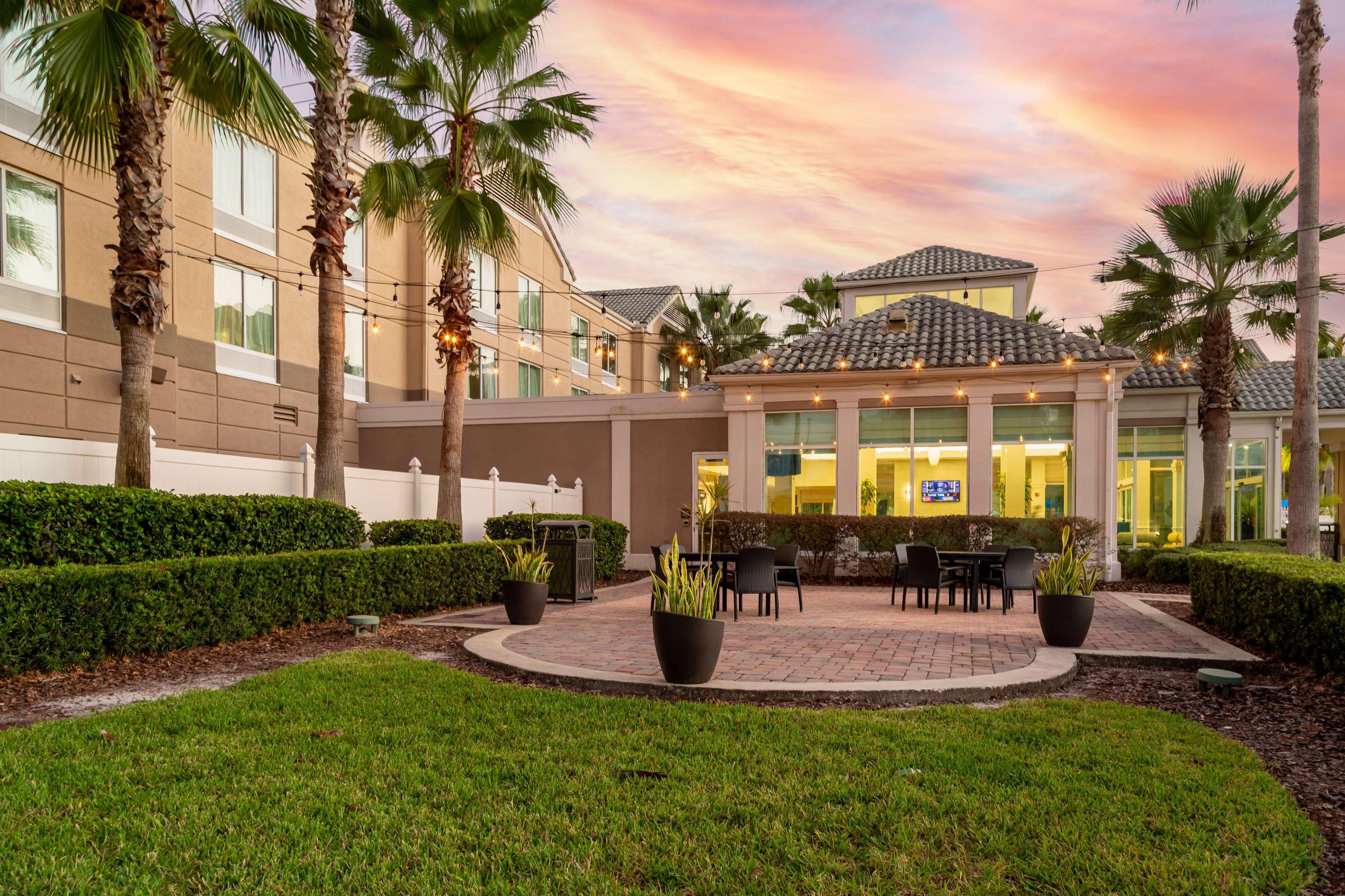 Hilton Garden Inn Orlando East - Ucf Area Alafaya Bagian luar foto